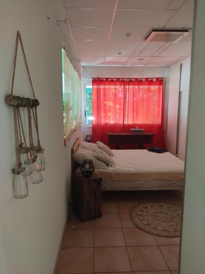Appartement Velleron-4 Personnes Eksteriør billede